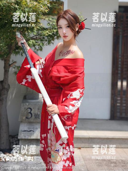 秀人网 - 看这儿！“宝宝甜”少女主题更新：图片像极了一个梦，梦里又是什么呢