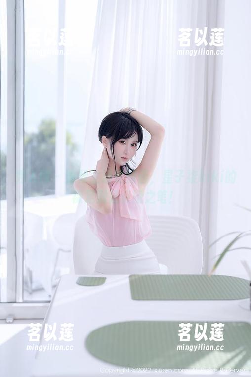 秀人网-星子柒kiki 秀人网 - 如果生活是幅画,星子柒kiki的裸足则是点睛之笔!