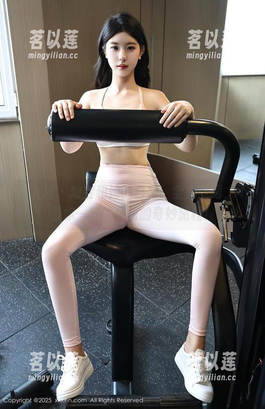 秀人网 - 灿宝和她的白裙：全集下载，不看你一定会后悔的奇妙旅程！