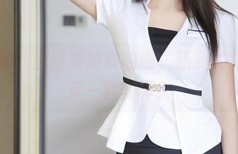 秀人网 – 当顾楚楚做瑜伽，连我的狗都想来一套写真！