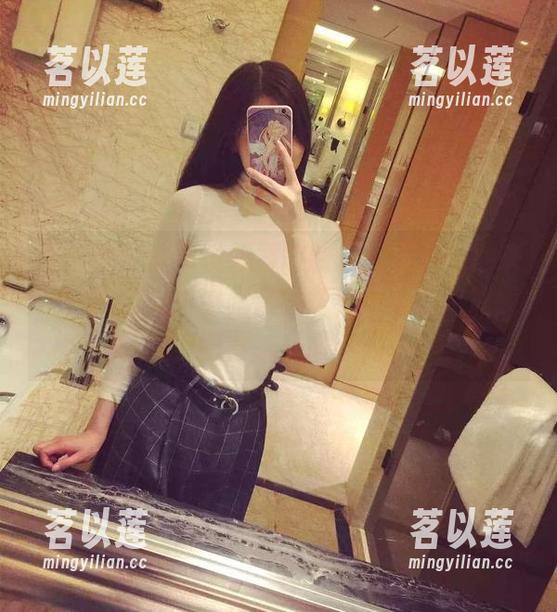 微密圈 - 紫色哒豚豚的新货悄没声息地来了，原图壁纸中暗含的各种小心思，让我暗自窃喜、乐而不疲！