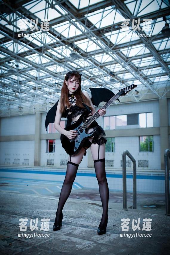 精选原图：翎柒菜菜，坏女人的气息，似有似无的恰到好处