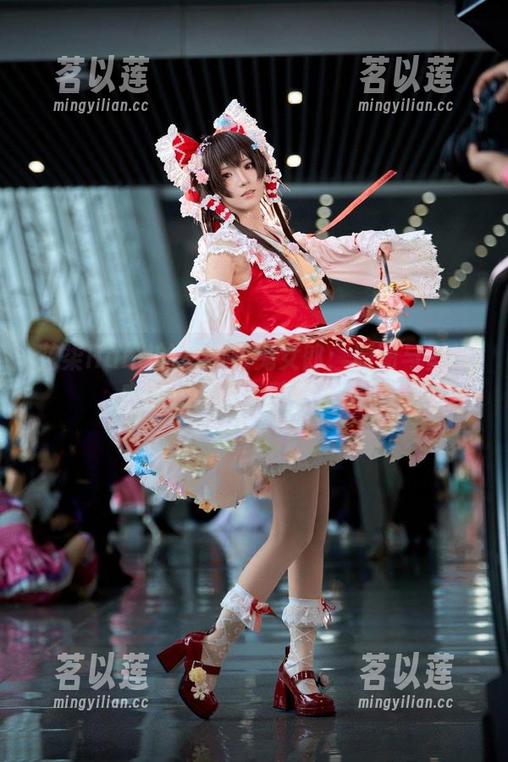 花柒Hana的伊莉雅兔女郎：原图与壁纸中的兔耳朵，萌态百出！