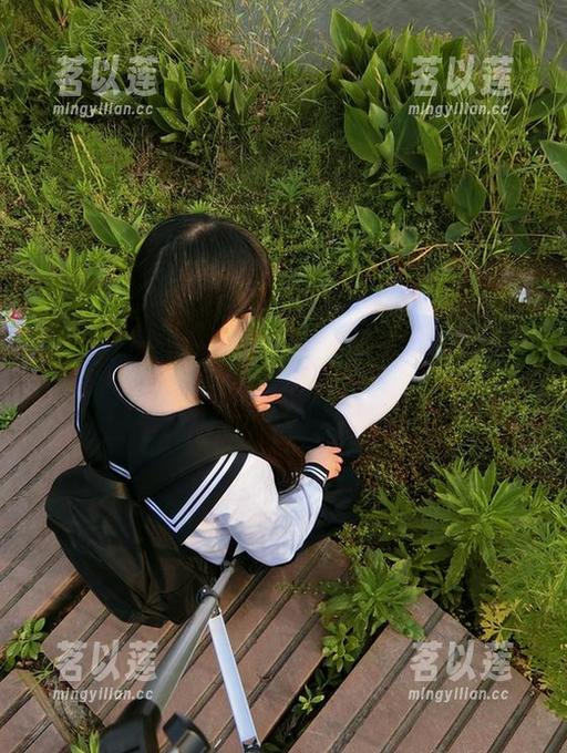 西尔酱可爱的写真作品集：天哪，这个眼神有毒！
