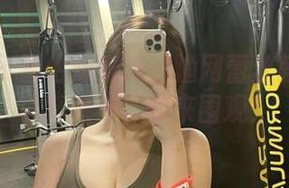 微密圈 – 雪怡妹纸说：渔网蕾丝就是我的写真魔法，快来围观！