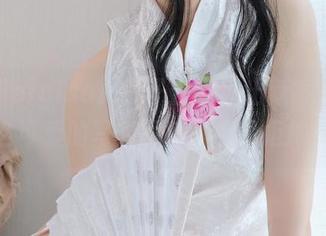魔物喵nigisa把兔子自拍玩出新高度，这么可爱的写真图包，谁能拒绝？