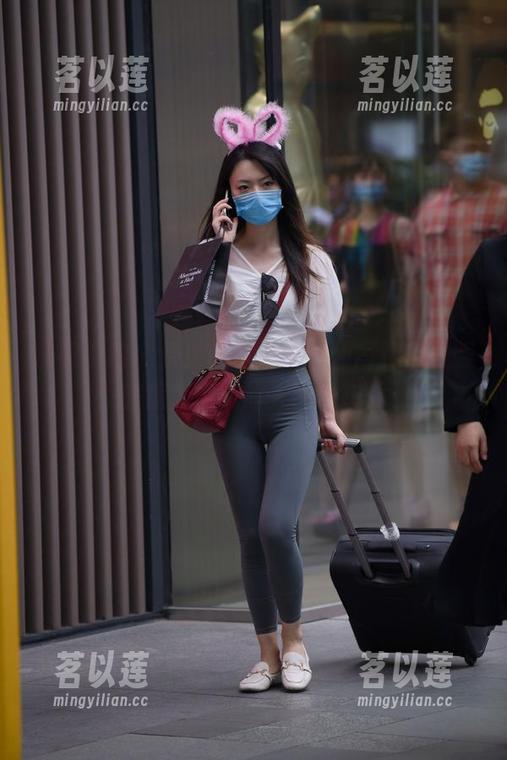 魔镜街拍 - 看！萌宝儿的女仆写真，傻眼程度直逼我的人生理想！